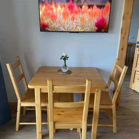 Apartment Apartamentwroznowiepl Roznow