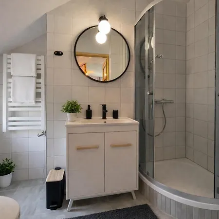 Apartamentwroznowiepl Apartmán Roznow